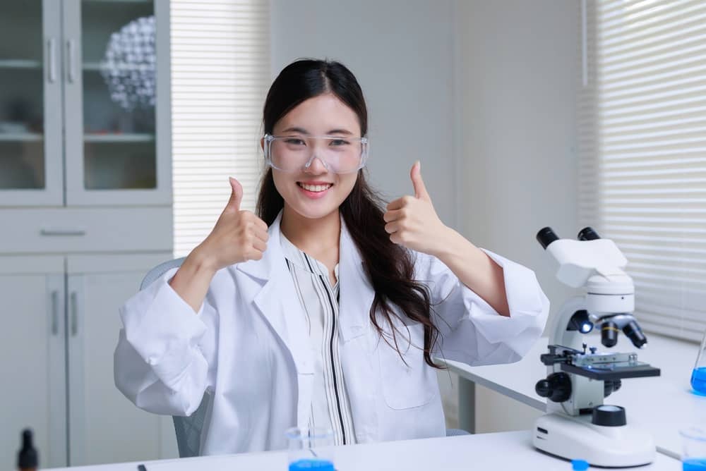 Cơ hội việc làm cho sinh viên đại học Mở TP HCM trong lĩnh vực xét nghiệm