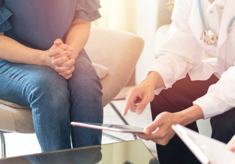 Khám sàng lọc trước khi tiêm HPV